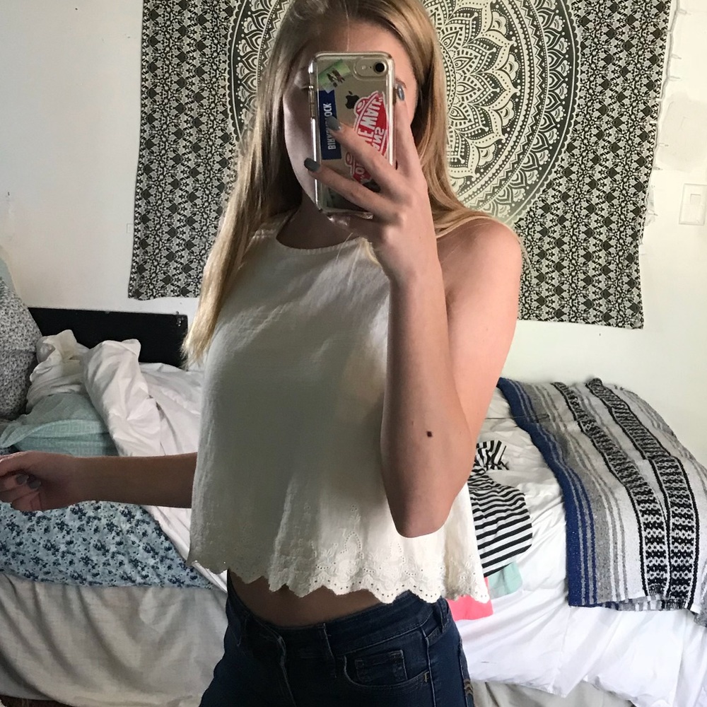 crop top - Picture 3 of 5